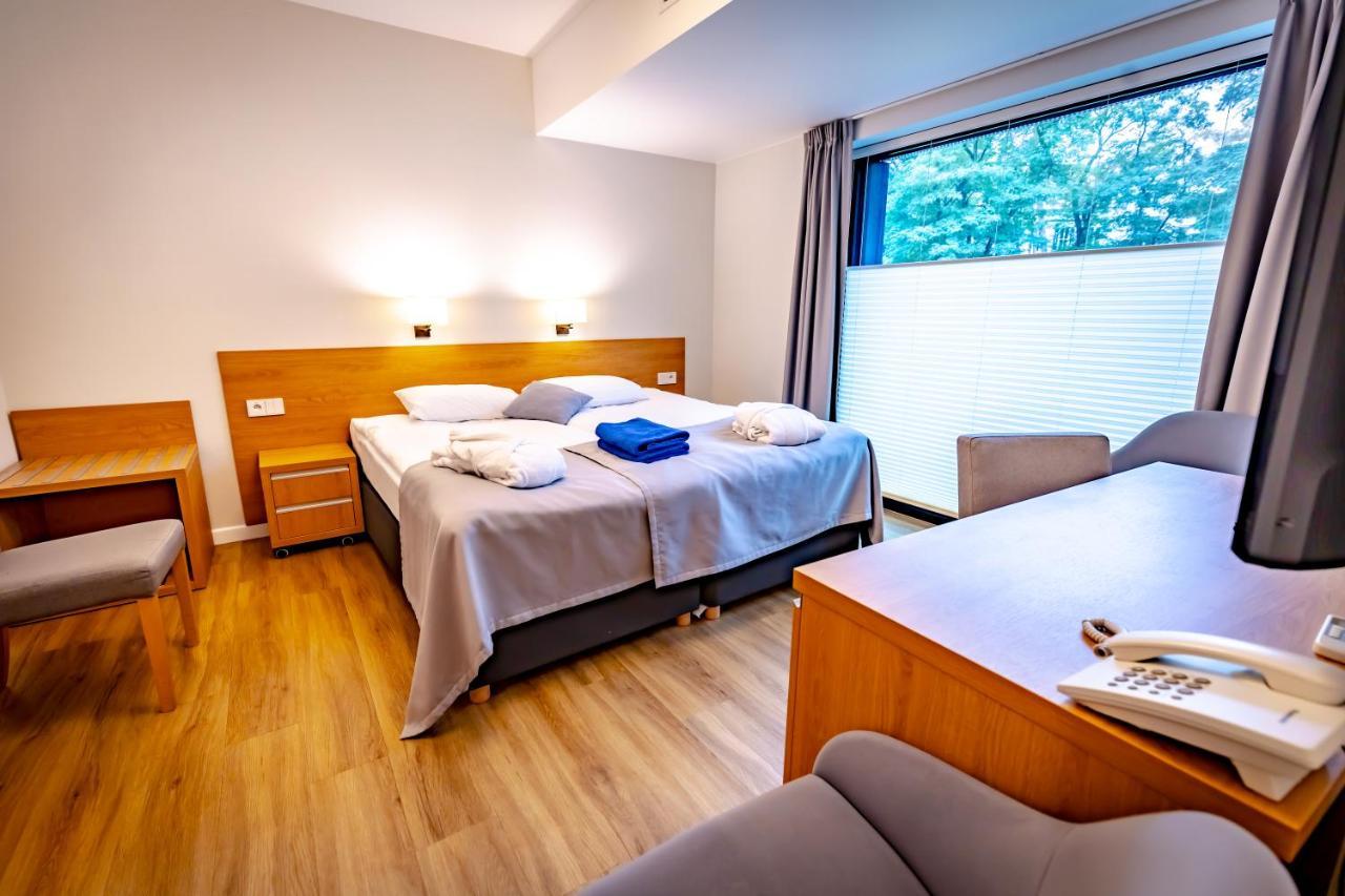 Eva Park Life & Spa Konstancin-Jeziorna Extérieur photo