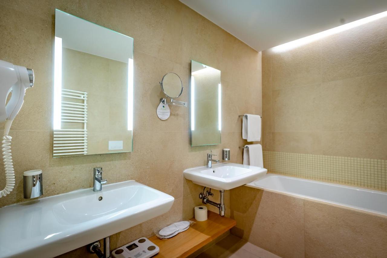 Eva Park Life & Spa Konstancin-Jeziorna Extérieur photo