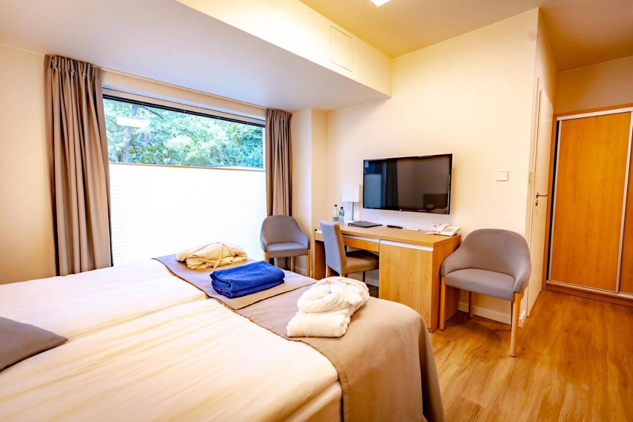 Eva Park Life & Spa Konstancin-Jeziorna Extérieur photo
